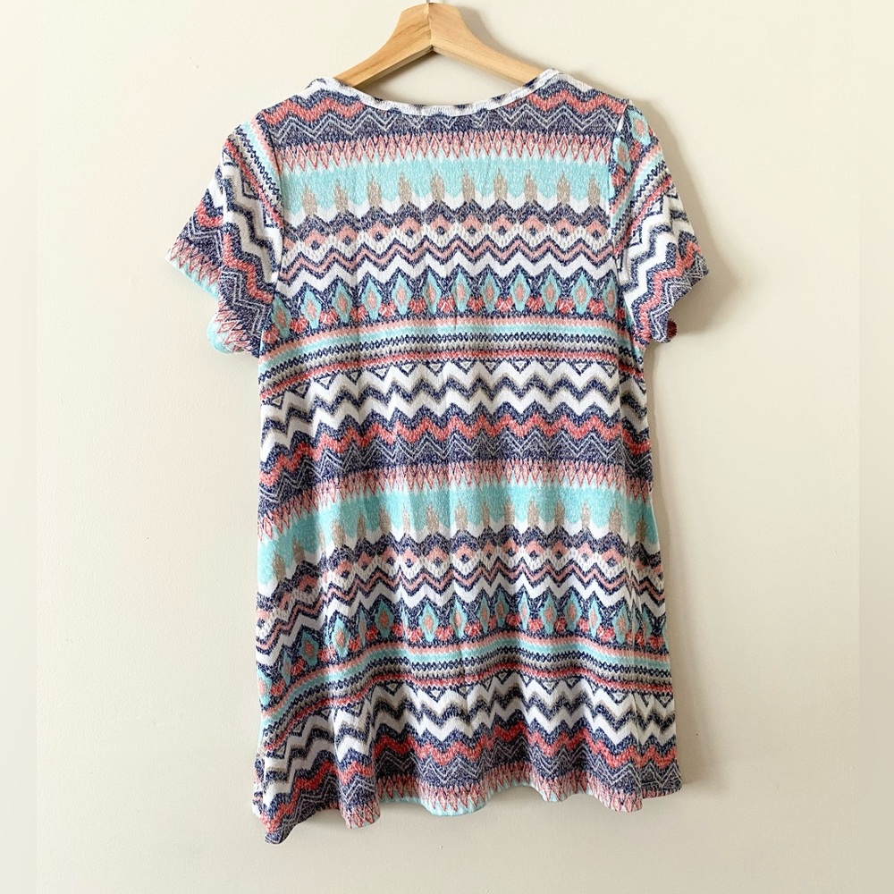 Absolutely Famous • Multi Color Chevron Top - Picture 2 of 3